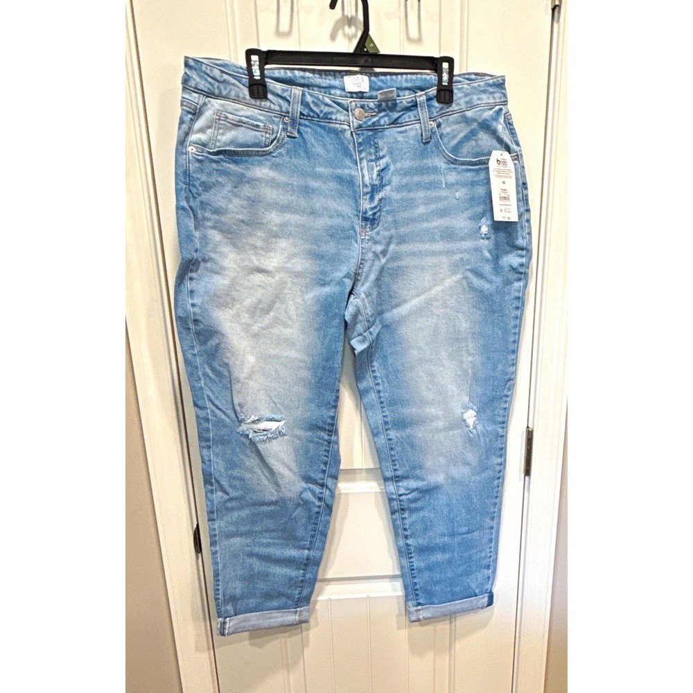 Time and Tru Women's Mid-Rise Boyfriend Jeans Light Wash Stretch Size 16 NWT